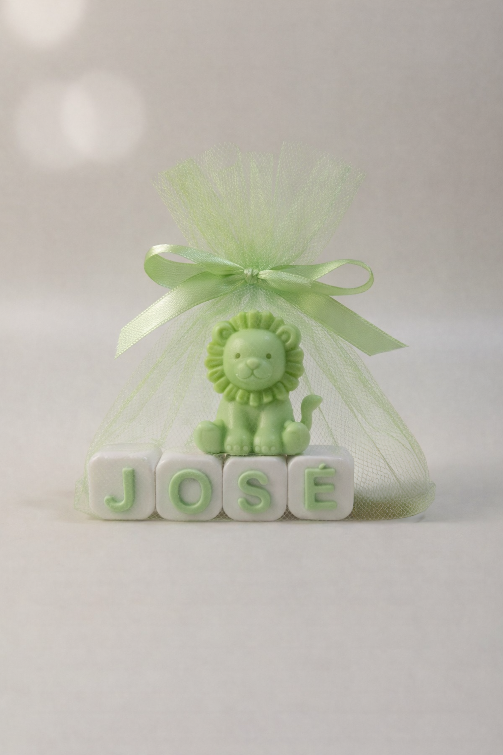 Jabón personalizado con nombre y figura (osito, león…) – Detalle para bautizo y eventos